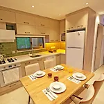 With A Private Heated Pool, Jacuzzi, Overlooking Spectacular Views Of The Sea * קס